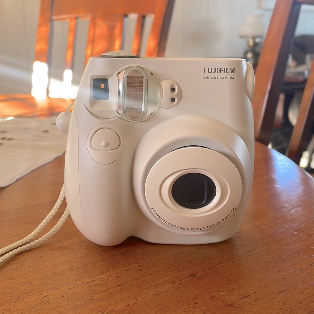 Fujifilm instax mini 7S camera